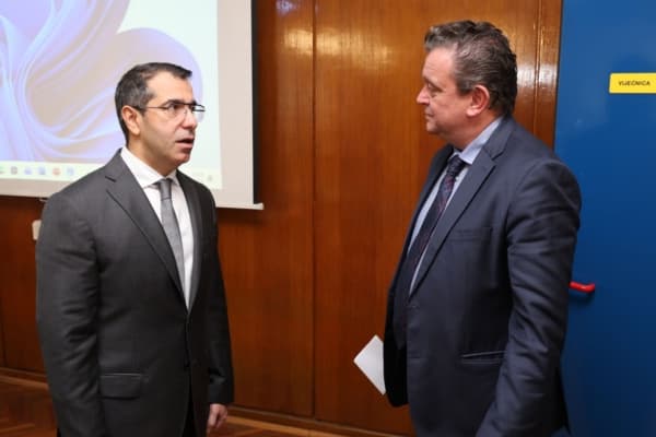 Otvorena izložba i održano predavanje veleposlanika Azerbajdžana